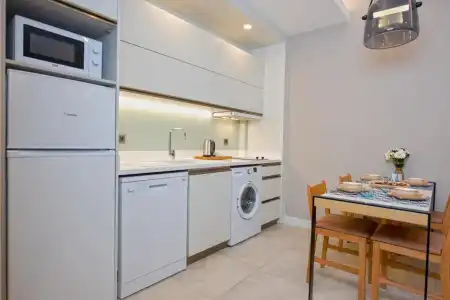 A Suite Side - 21