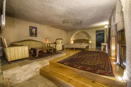 Roma Cave Suite - 3