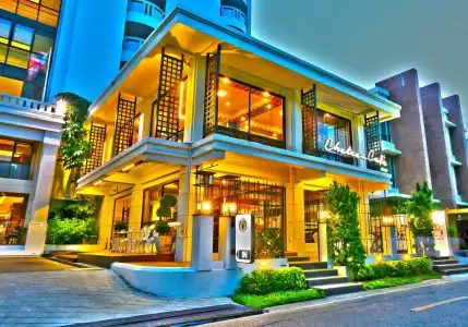 Chateau de Sukhumvit - 71