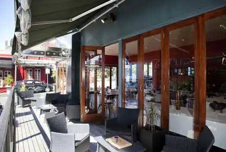 Distinction New Plymouth - 25