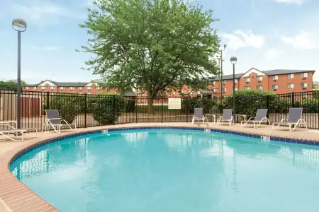 Hampton Inn Des Moines-Airport - 25