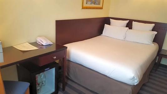 Hôtel Saint Cyr Etoile - 26