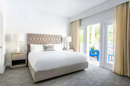 Parrot Key & Villas - 4