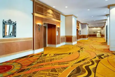 Marriott Anchorage Downtown - 3