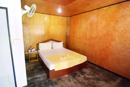 Lanta Coral Beach Resort - 7