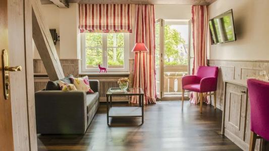 & Restaurant Sonne - 66