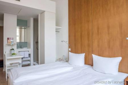 Ellington Berlin - 3