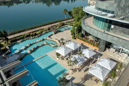 Adana Hilton - 18