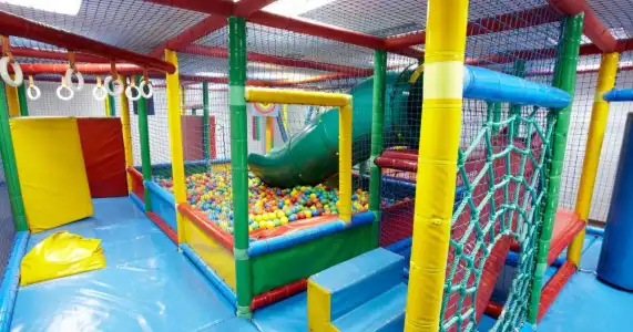 Suites Plaza & Wellness - 24