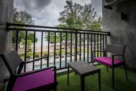 Maneetel Krabi Beachfront - 58