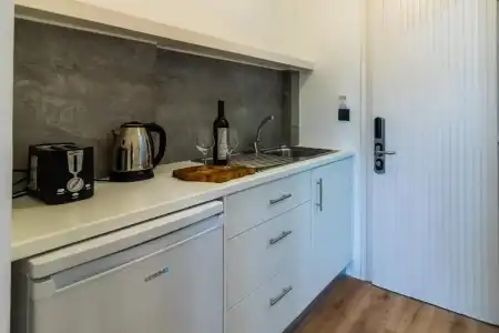 Alamis & Apartments - 121