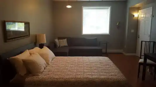Trailhead Lodging - 18