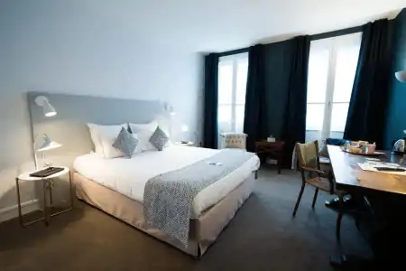 Globe et Cecil Hôtel - 99