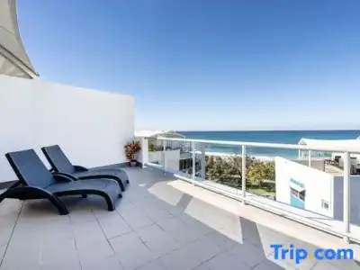 Rolling Surf Resort - 156