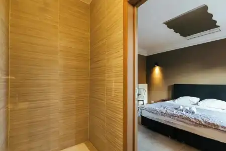 Riad Nour - 60