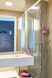 Moxy Milan Linate Airport - 41