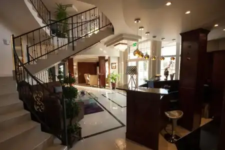 Xavin Wellness & Restaurant - 1
