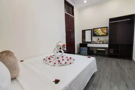Hanoi Elpis - 2