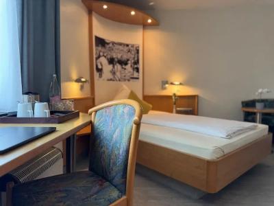 Mirage City Stuttgart Zentrum - 35