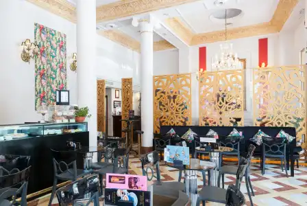 Adriano Boutique Sevilla - 14