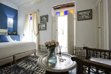 Riad  Emotion - 40