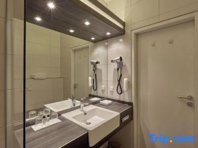 H+ Koeln-Huerth - 55