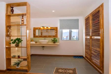 Rex and Apartment - 90