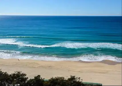 Zenith Ocean Front Apartments - 21