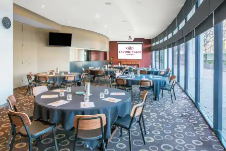 Crowne Plaza Canberra, an IHG - 32