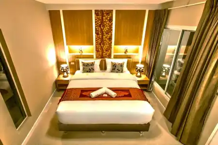 The Aim Sathorn - 13