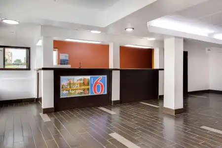 Motel 6 Macon, GA - 7