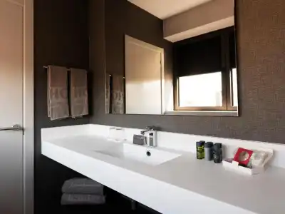 HG City Suites Barcelona - 42