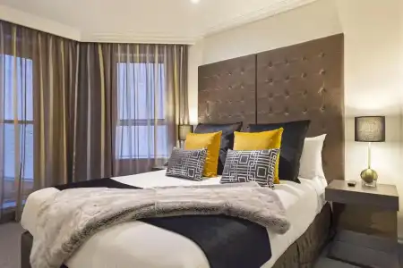 Mantra 2 Bond Street Sydney - 43