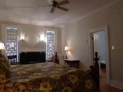 Stone Maiden Inn - 5