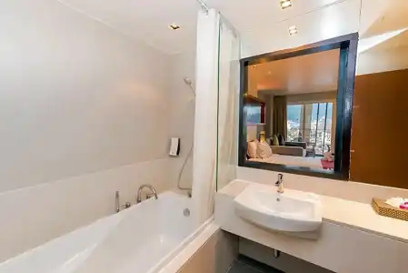 ASHLEE Hub Patong - 62