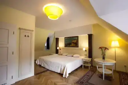Tyn Yard Residence - 2
