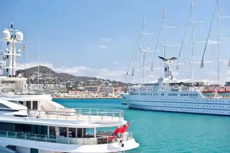 Ryans La Marina - 44
