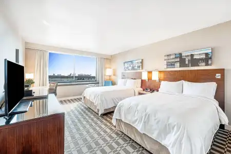 Marriott Long Beach Downtown - 41