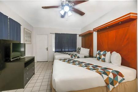 Hollywood Beachs - 54