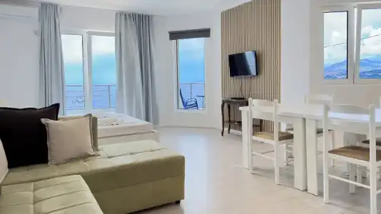 Open Sea Luxury Apartments - 56