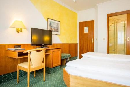 AAAAwelt Kübler - 28