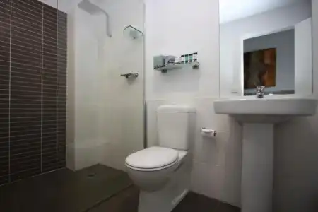 Honeysuckle Executive Apartments - 107
