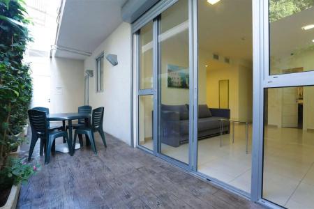 Sea Land Suites - 25