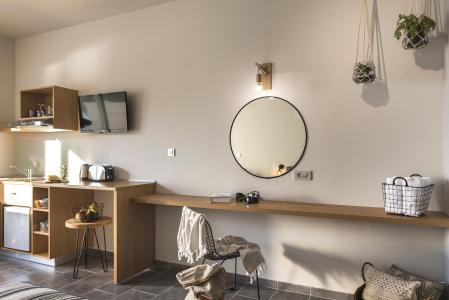 Villa Di Mare Seaside Suites - 23