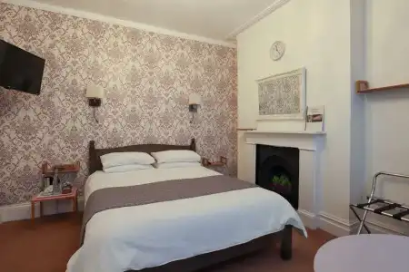 Primrose Guest House - 49