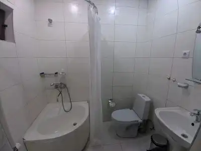 White Shino Hostel - 9