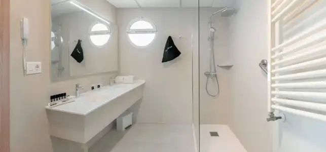 RH Victoria & Spa - 11