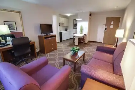 Ashmore Inn and Suites - 31