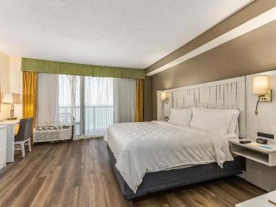 Holiday Inn & Suites Clearwater Beach by IHG - 69