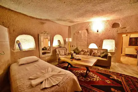 Valley Inn Cave - 3